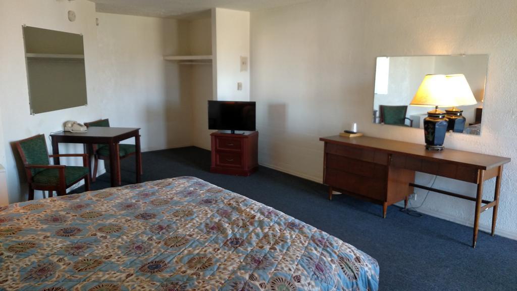 Essex House Motel Литълтън Екстериор снимка