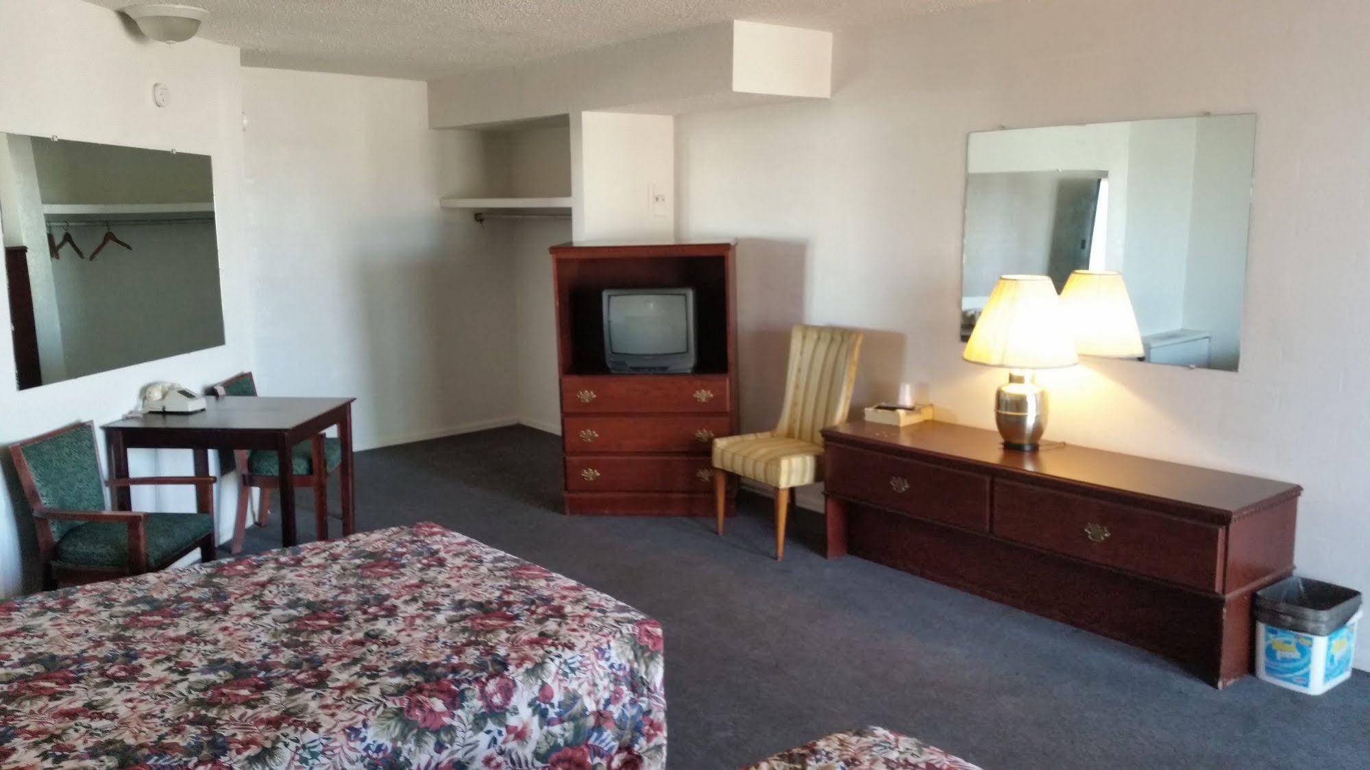 Essex House Motel Литълтън Екстериор снимка